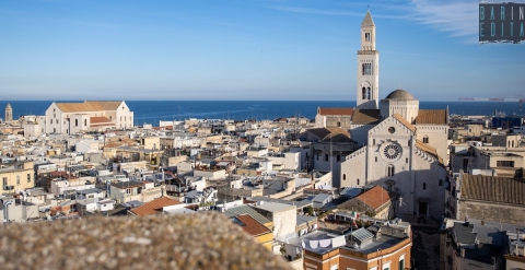La pi� bella vista di Bari dall'alto: � quella che si ammira dalla Torre della Marina del Castello